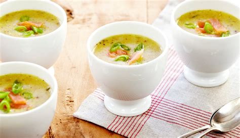 Soupe à la moutarde à lAppenzeller et au saumon fumé Sligro be