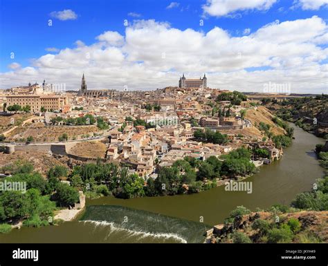 Traditional City River Landscape Hi Res Stock Photography And Images