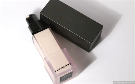 Тональный крем Burberry Velvet Foundation Trench Long wear fluid ...