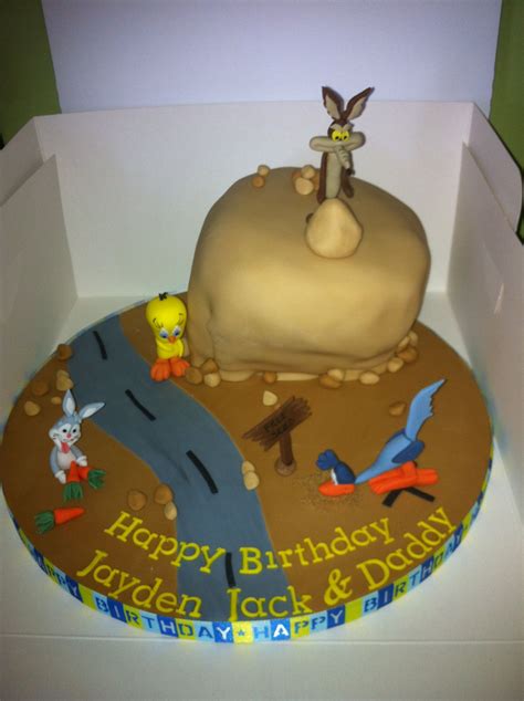 Looney Tunes Birthday Cake by someone not me. | Cupcake cakes, Cake ...