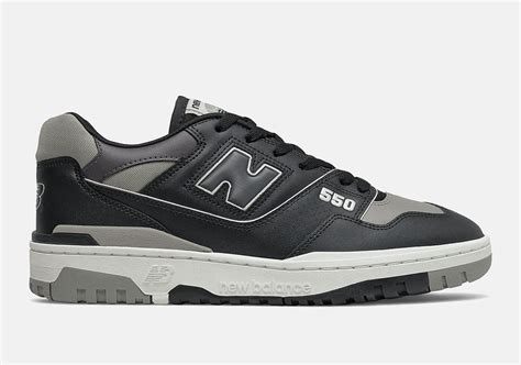 NB550 - Sneaker Freaker