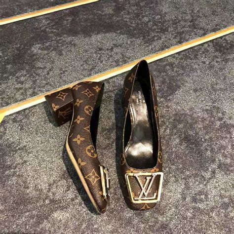 Louis Vuitton Lv Women Madeleine Pump In Patent Monogram Canvas 75 Cm