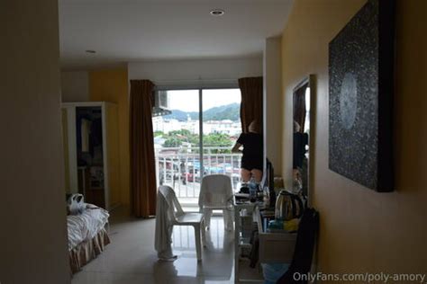 Poly Amory Poly Amory Poly Amory Nude OnlyFans NudoStar TV