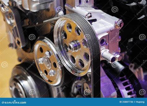 Details des Automotors stockfoto. Bild von industrie - 25887736