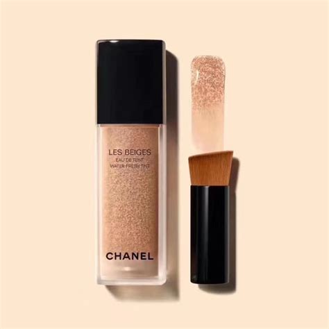 Kem N N Chanel Les Beiges Eau De Teint Water Fresh Tint Medium Light Ml