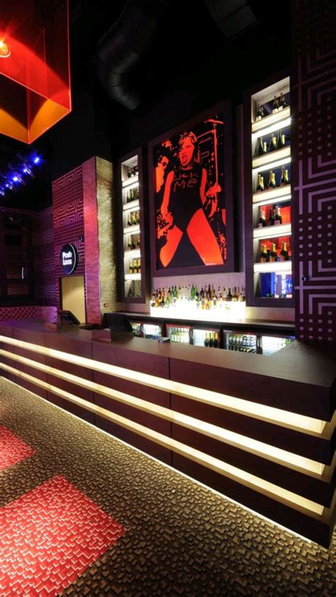 Amazing Pub & Restaurant Design Ideas | Light installation, Nightclub ...