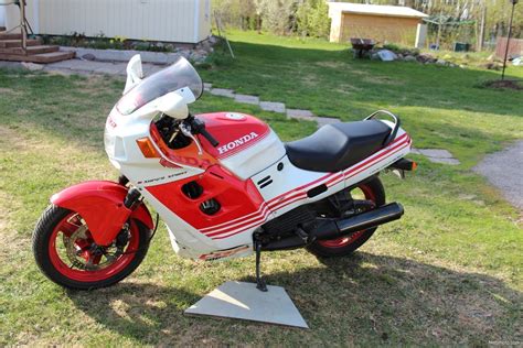 Honda CBR 1000 F 1 000 cm³ 1987 Soini Moottoripyörä Nettimoto