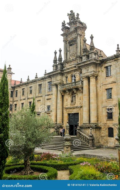 El Monasterio De San Martino Pinario De Entrada Santiago De Compostela