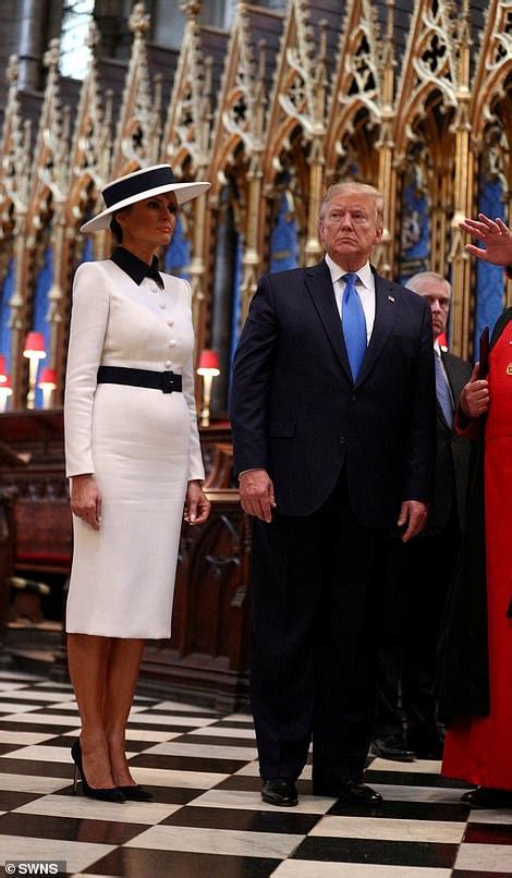 Trump Uk State Visit Us President And First Lady Melania Receive Gun