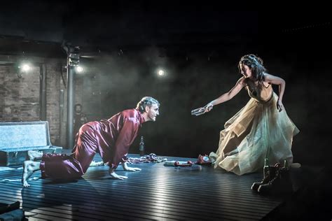 A Streetcar Named Desire Almeida Theatre Review Patsy Ferran Rises