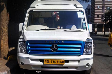 Hire Luxury Cars, Caravans, Vanity Van & Bus Motorhome Rent Delhi
