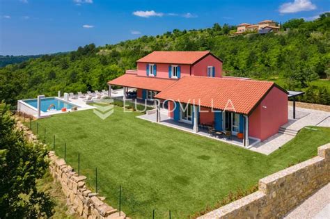 Istra Oprtalj Ekskluzivna Villa S Bazenom Na Jedinstvenoj Lokaciji