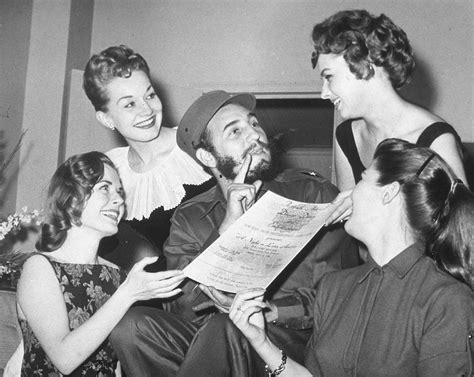 Fidel Castro and his American admirers, 1959 - Rare Historical Photos