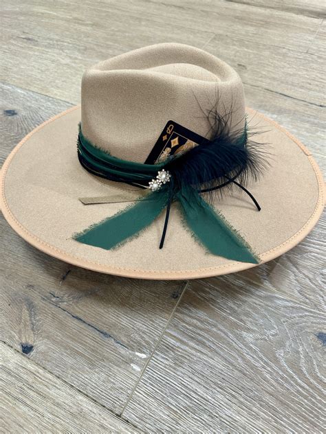 Queen Of Diamonds Tan Fedora Hat Oceans Allure