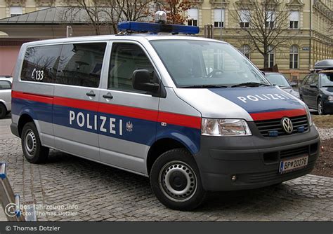 Einsatzfahrzeug BP 20276 Volkswagen Transporter T5 HGruKw A D