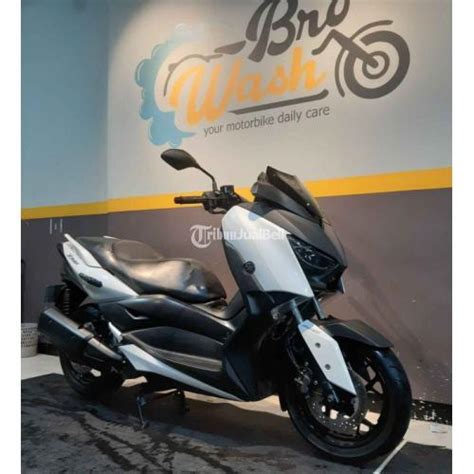 Motor Yamaha Xmax Warna Putih Bekas Surat Lengkap Low Km Di