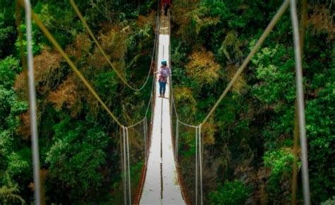 Cruza el puente tibetano del Pueblo Mágico de Tlatlauquitepec