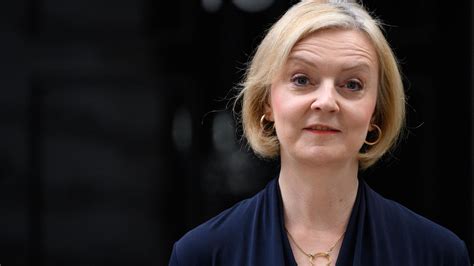 Uk Prime Minister Liz Truss Resigns After Just Six Weeks