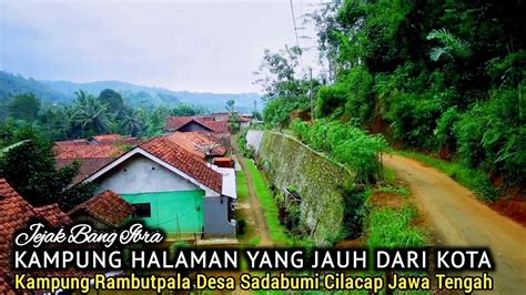 Viral Suasana Kampung Di Tengah Hutan Atas Gunung Kampung