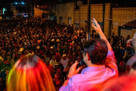 Noite De Shows Da Festa Dos Pais Do Povoado Pedr O Comprar