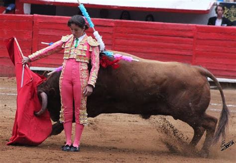 Hilda Tenorio Torera Y Abogada Mexicana Una Incansable Y Constante