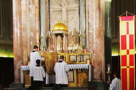 Tridentine Mass At The Basilica And National Shrine Of Our Lady Of Consolation Flickr