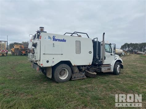 2014 Schwarze A7 Tornado On 2015 Freightliner M2 106 Sweeper Truck In New Braunfels Texas