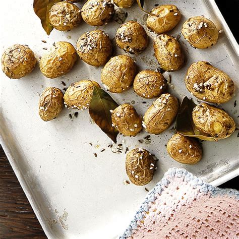 Ofenkartoffeln Mit K Mmel Rezept Essen Und Trinken