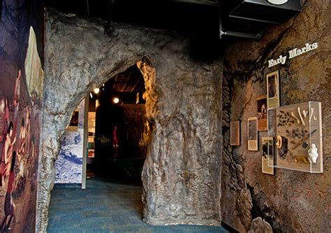 American Cave Museum - Hidden River Cave/American Cave Museum