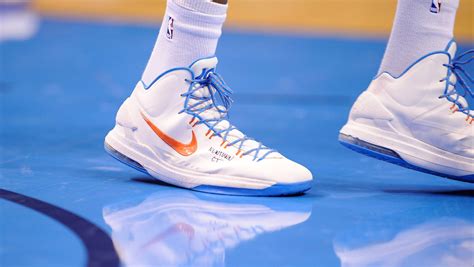 Kevin Durant Pays Tribute To Newtown Victims On Shoes