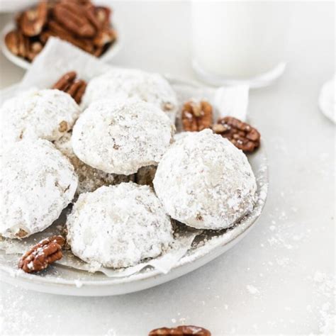 Pecan Snowball Cookies