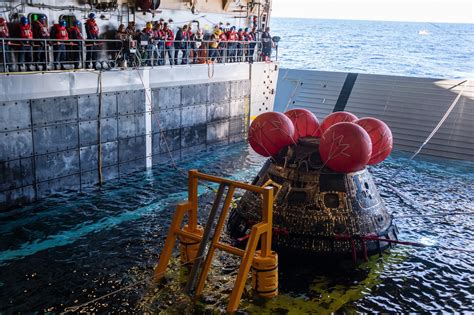 U S Navy Retrieves Artemis I Orion Spacecraft U S Pacific Fleet News