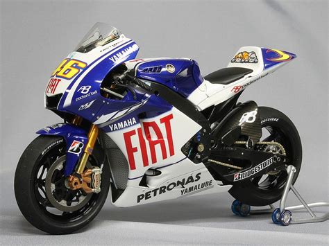 Racing Scale Models Yamaha YZR M1 V Rossi 2009 By K S Workshop