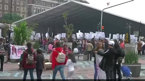 Manifestantes Protestan Por Viviendas Dignas En El Zócalo De La Cdmx