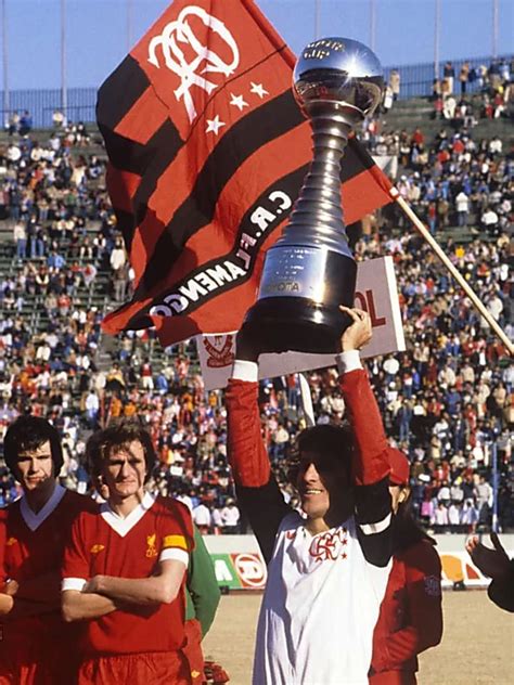 Em Dezembro de 81 por Zico Flamengo campeão mundial