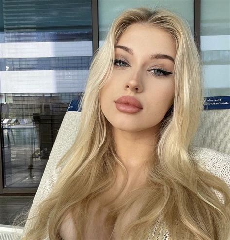 Most Beautiful Faces Beautiful Lips Blonde Hair Looks Blonde Beauty Silky Legs Gorgeous