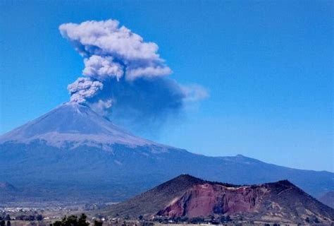 Aerolíneas suspenden vuelos a Ciudad de México por cenizas del volcán