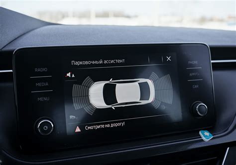 Mobile-review.com Тест Skoda Rapid. Лучше с DSG