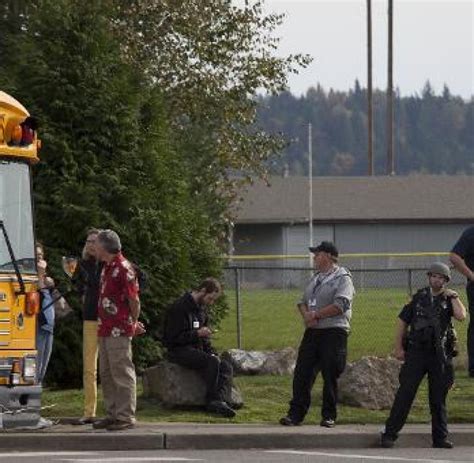 USA Schulen Polizei Kriminalität Waffen Zwei Tote bei Schüssen an US