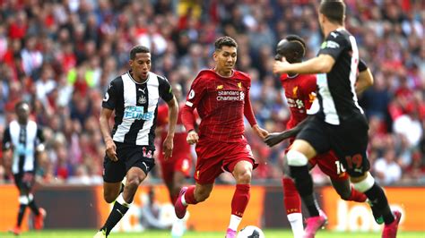 Liverpool Forward Roberto Firmino Compared To Manchester United Legend