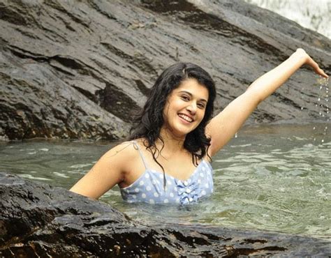 Indian Glamorous Taapsee Pannu Hot Photoshoot