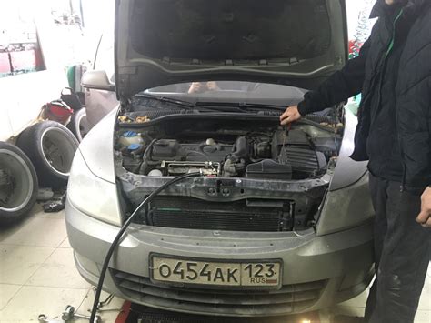 Замена масла в двигателе Шкода октавия 1.4 turbo и воздушного фильтра ...