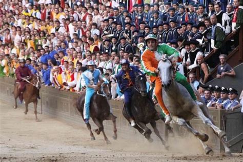 Palio Di Siena Luglio Biglietti Quanto Costano E Dove Acquistarli