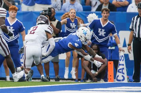 Kentucky Outlasts Eastern Kentucky 28-17 - Last Word on College Football
