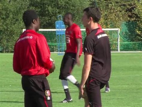 Rouge Et Noir L Avant Match Srfc Sochaux Vid O Dailymotion