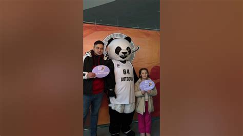 «Черно-белая» семья!🖤🤍 - YouTube