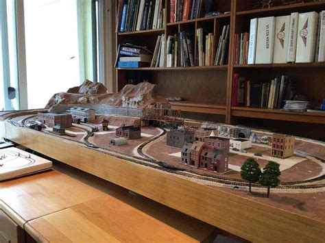 Modern N scale buildings -Jim's - Model railroad layouts plansModel railroad layouts plans