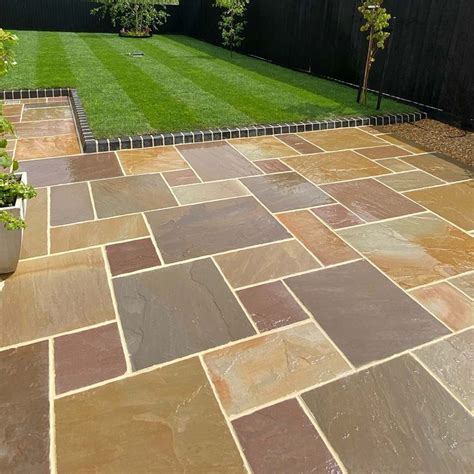 Rippon Buff Sandstone Paving Paving Slabs Patio Stones Nustone In