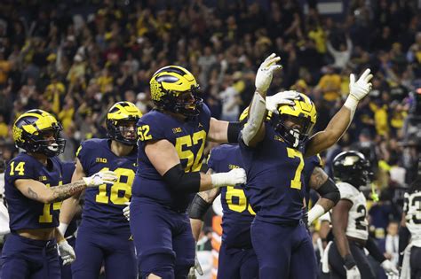 Highlights, Gut reactions as Michigan Football wins Big Ten title again