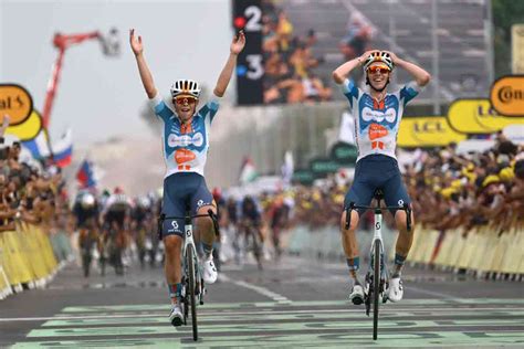 Tour De France Romain Bardet Gewinnt Auftakt Cyclingmagazine